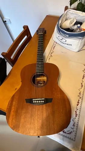 Violão Strinberg