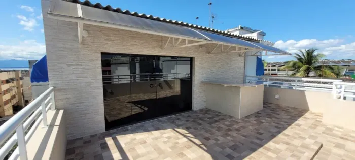Linda Cobertura Linear na Portuguesa, 4 qtos, 1 suíte, varanda c/área gourmet e chuveirão