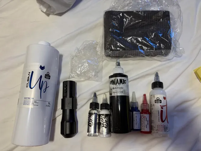 Kit de tatuagem com máquina pen e tintas - para quem quer começar com qualidade 
