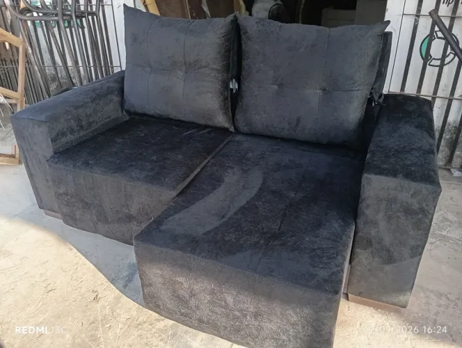 SOFA RETRATI PRETO NOVO