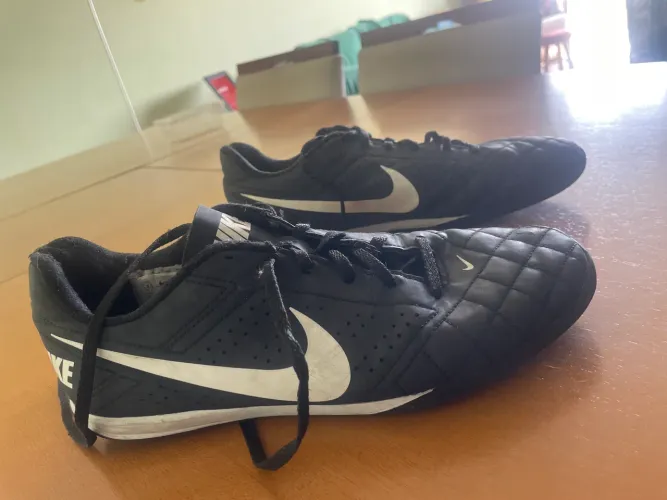 Chuteira Nike 