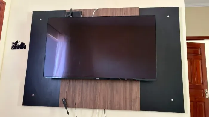 Televisão Com Painéis Para TV