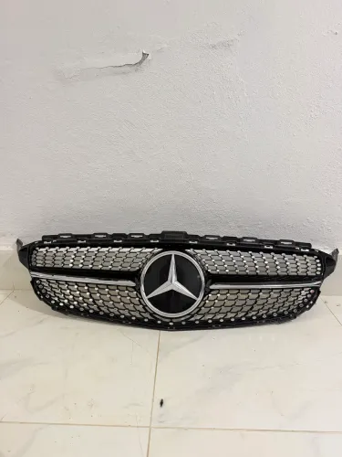 Grade frontal Mercedes c200 