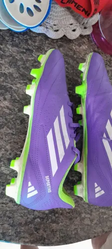 CHUTEIRA ADIDAS (ORIGINAL)UNISSEX TAM.40
