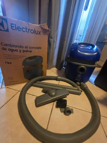 Aspirador Água e Pó Electrolux