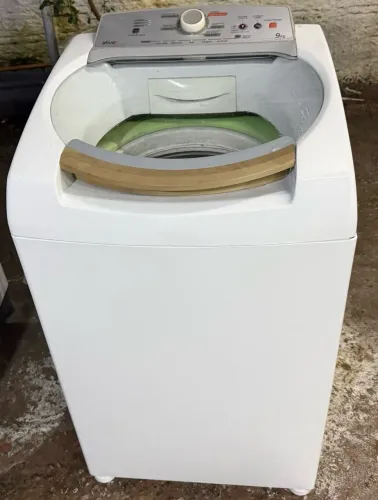 Vendo máquina de lavar 9kg