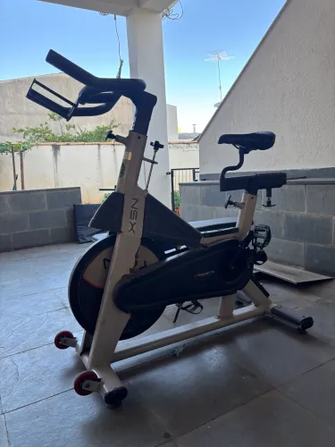 Bicicleta de spinning profissional