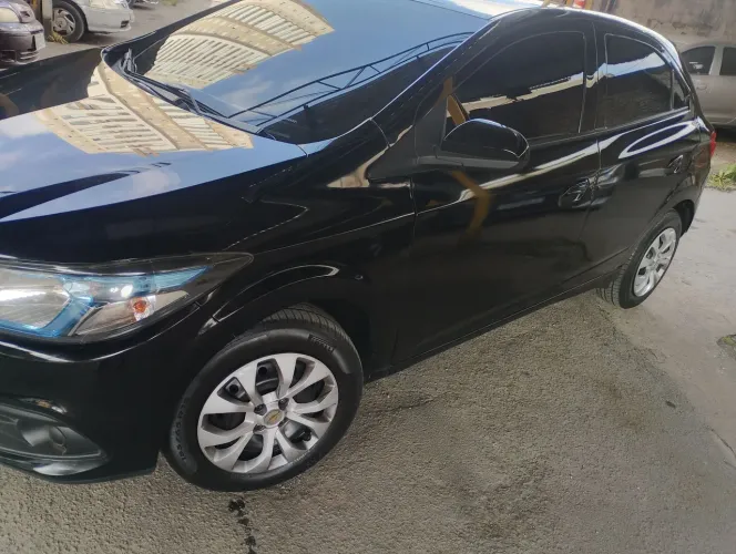 Chevrolet Onix Hatch LT 1.4 8V Flex Power Mec. 4P 2013