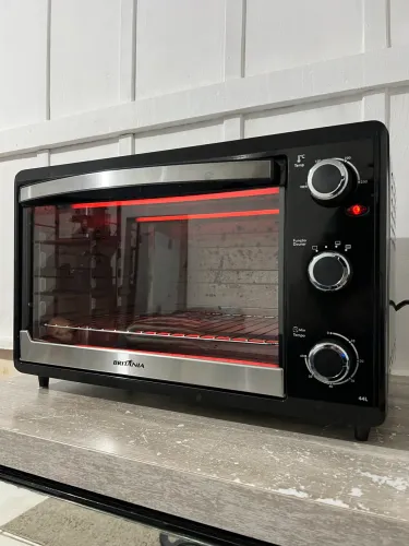 Forno Elétrico Britânia 44L Preto e Inox C/ Grill - 110v
