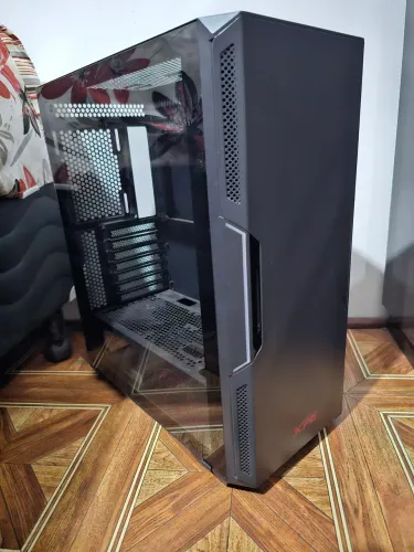 Gabinete Gamer XPG Starker Compact, Mid Tower, Lateral em Vidro Temperado (preto)