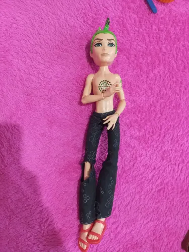 Boneco Deuce Monster High