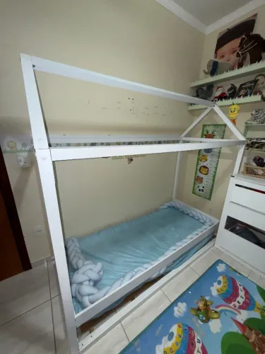 Cama Montessoriana + Colchão de Solteiro + Almofada Trança Protetora