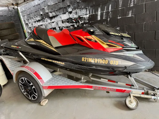 Jet ski 300