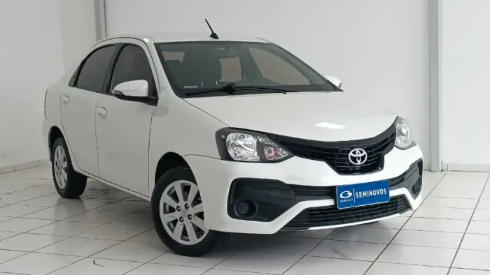 Toyota Etios X Plus Sedan 1.5 Flex 16V 4P Mec. 2019