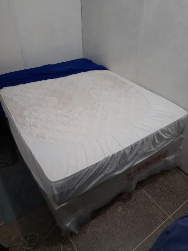 CAMA BOX PARA CASAL OU SOLTEIRO
