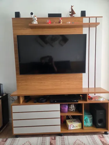 RACK COM PAINEL PARA TV ATÉ 55"RACK COM PAINEL PARA TV ATÉ 55"