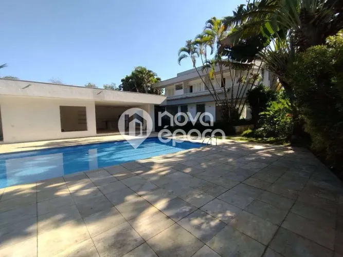 Barra da Tijuca | Casa 6 quartos, sendo 6 suites