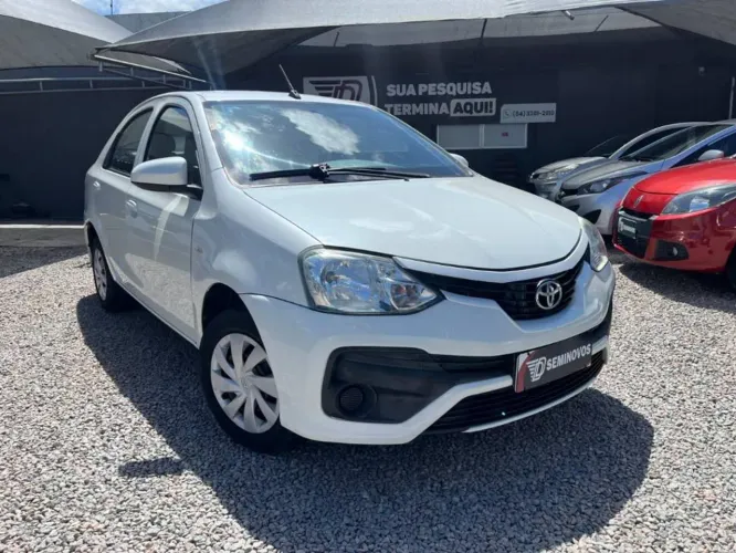 Toyota Etios X Sedan 1.5 Flex 16V 4P Mec. 2018