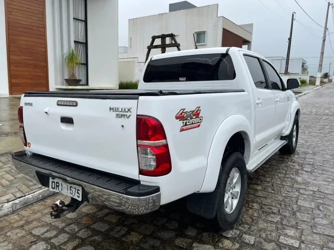 Toyota Hilux CD SRV D4-d 4X4 3.0 TDI Diesel AUT 2014
