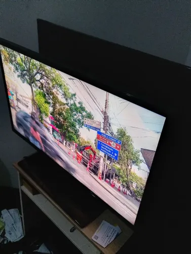 Tv 32 polegadas ótimo estado funciona perfeitamente não e esmart conversor digital 