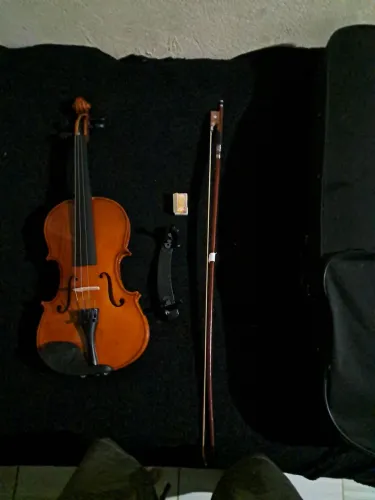 Violino 4X4 novo 
