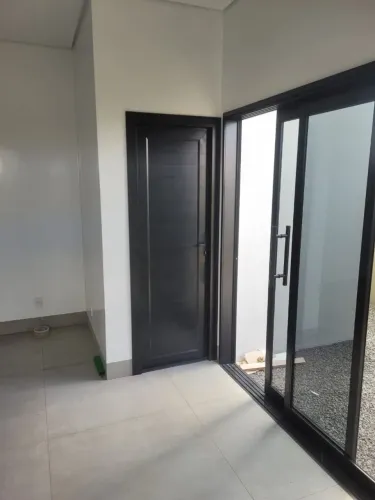Portas de Alumínio, Portas de Pia Espelhos e box Instalação Rápida e Fina Acabamento