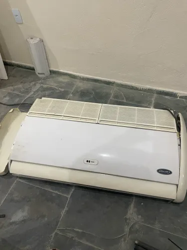 AR - CONDICIONADO completo  Springer Carrier de 30000 btus + Condensadora