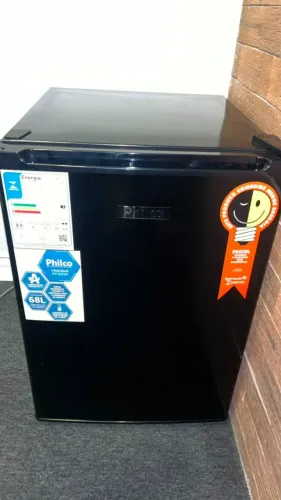 Frigobar Philco 68L 220V em ótimo estado, 30% OF