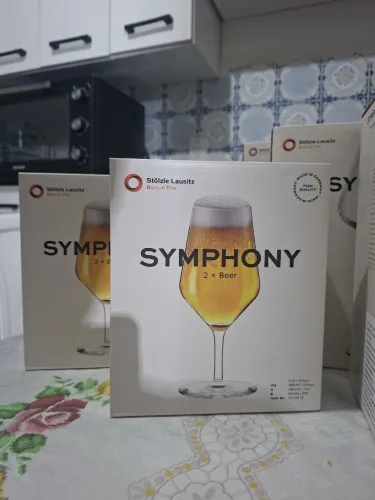 Taças de vinho e cerveja 