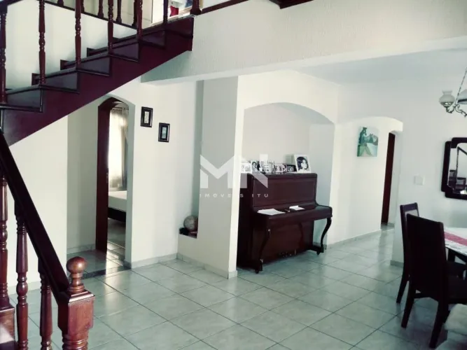 Casa com 3 dormitórios, 450 m² - venda por R$ 1.900.000,00 Condomínio Portella - Itu/SP