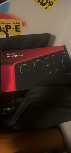 Scarlett Focusrite 4i4 4th Geração