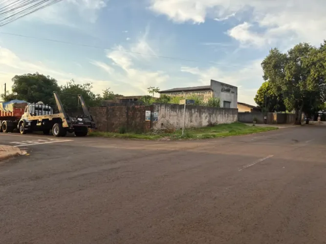 Terreno de Esquina à Venda no Jardim Lancaster - Foz do Iguaçu/PR