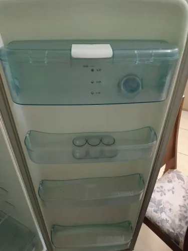 Vendo geladeira usada