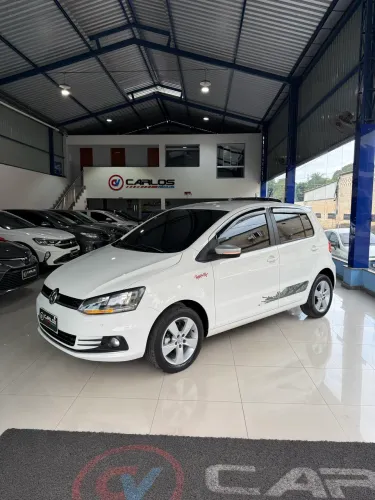 Volkswagen Fox Rock IN RIO 1.6 MI Total Flex 8V 5P 2016