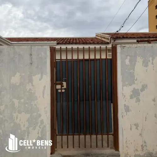 Edícula residencial na Rua Prudente de Moares