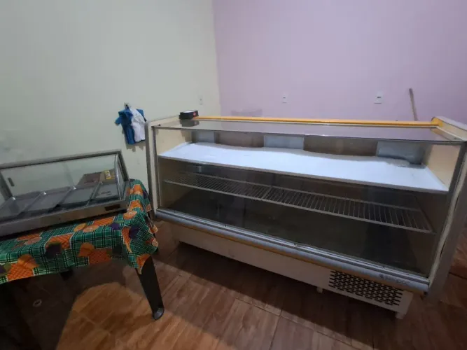 Freezer expositor
