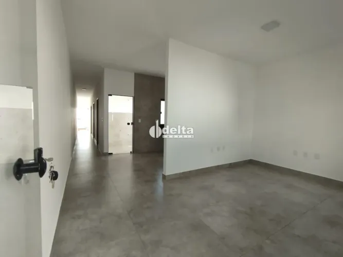 Casa com 2 quartos disponível para venda no bairro Shopping Park em Uberlândia-MG