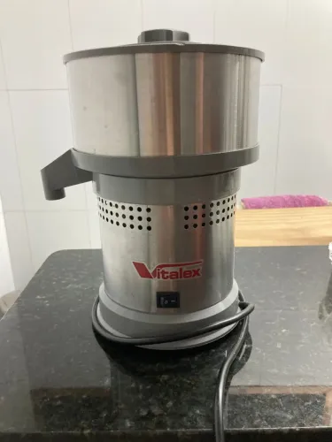 Espremedor de laranja Vitalex