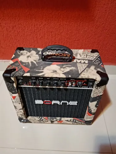 Amplificador de guitarra Born strike G70 20w.
