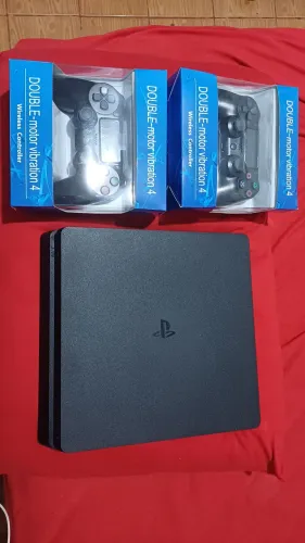 PS4 Slim