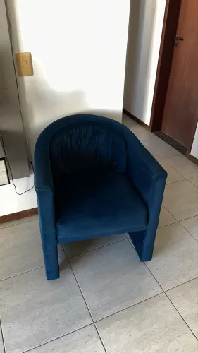 Vendo sofá com 2 poltronas