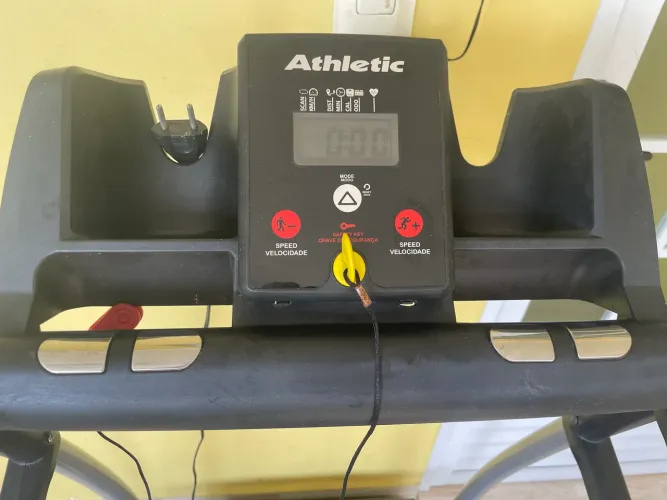 Esteira Athletic funciona perfeitamente