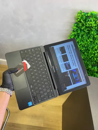 NOTEBOOK CHROMEBOOK SAMSUMG 2 GB RAM - DUAL CORE INTEL 16GB SSD