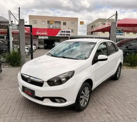 Fiat Grand Siena Tetrafuel 1.4 EVO F. Flex 8V 2013