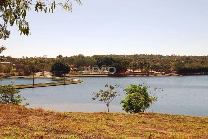 Ágio Chácara 2736.56m² condomínio Águas da Serra Hidrolandia Chácara à Venda, 2736.56 por