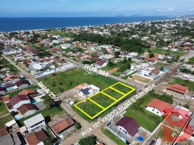 ÁREA DE 1.440,00m², NO BAIRRO BARRA DO SAÍ EM ITAPOÁ, A PENAS 03 QUADRAS DA PRAIA, REGIÃO