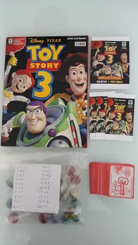 Álbuns de figurinhas - Toy Story 3 , 4 e O mundo de Toy Story - (Favor ler o descritivo)