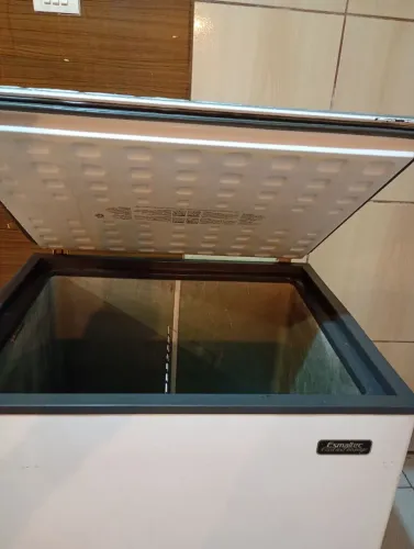 Freezer Esmaltec