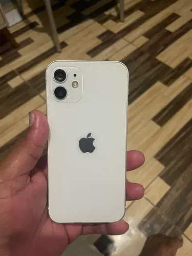 Vendo iPhone 12 semi novo