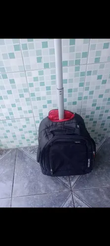 Mochila com rodinhas